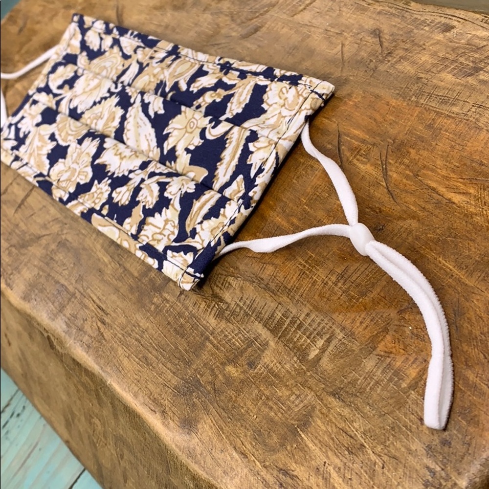 New Cotton Mask - Picture 2 of 2